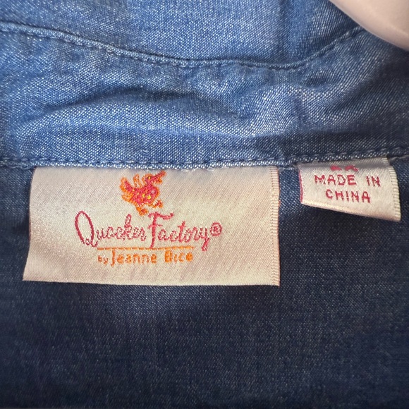 Quacker Factory Women's Button Up Jean Shirt with Embroidered Pumpkins Sz 2X - Picture 4 of 11